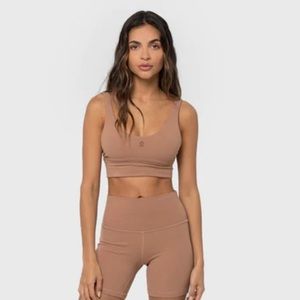 Barry’s x Lululemon Dusty Clay Align Bra size 6